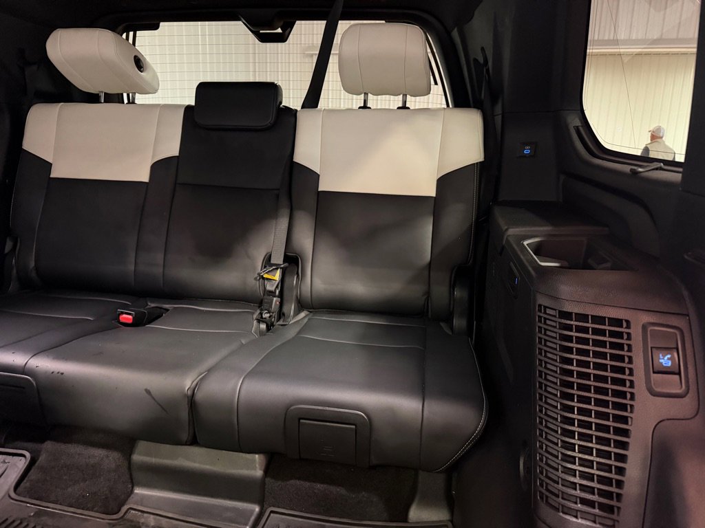 Used 2023 Toyota Sequoia Capstone AWD/4WD image 23