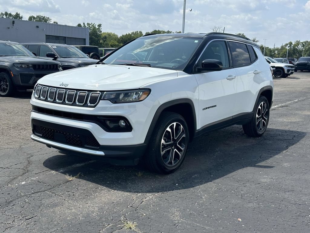Used 2022 Jeep Compass Limited AWD/4WD image 7