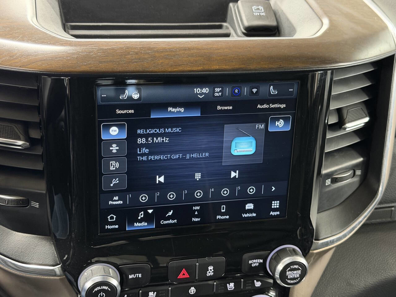 Used 2022 RAM 2500 Laramie image 60