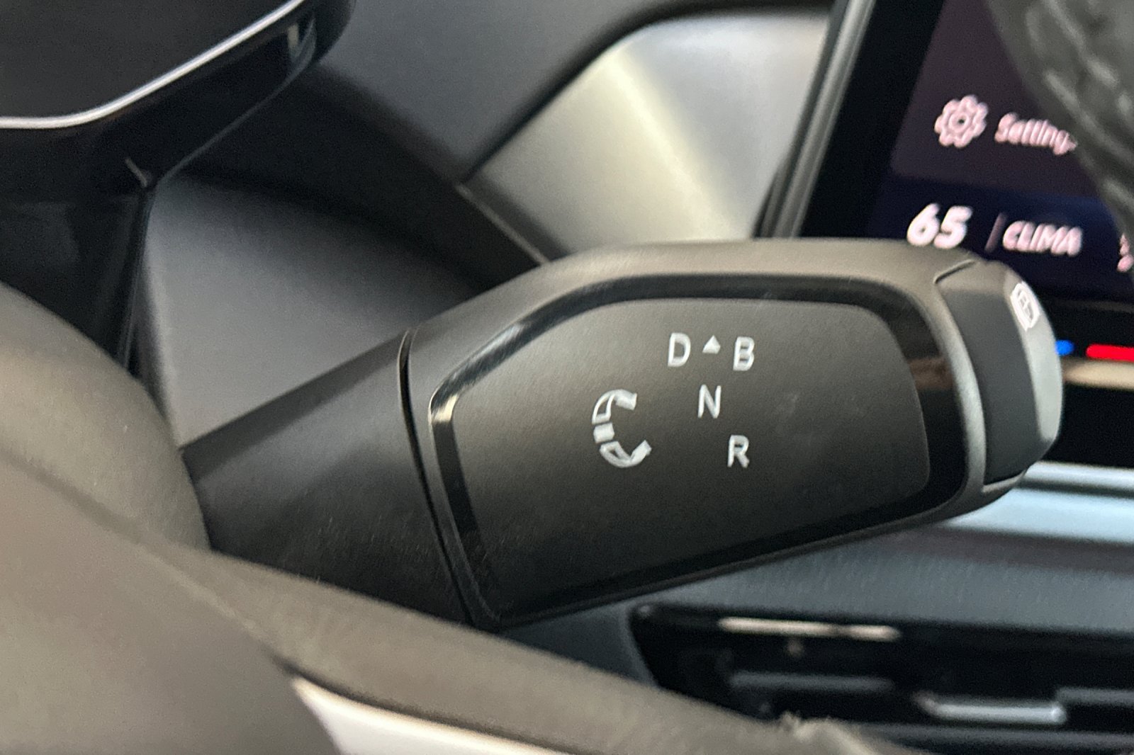 New 2026 Volkswagen ID.4 Pro RWD image 20