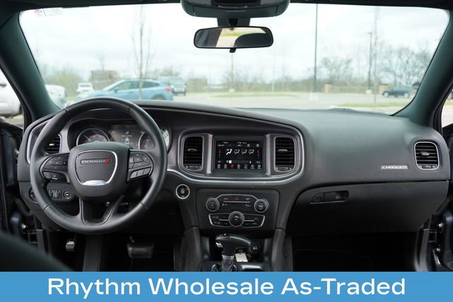 Used 2018 Dodge Charger SXT RWD image 23