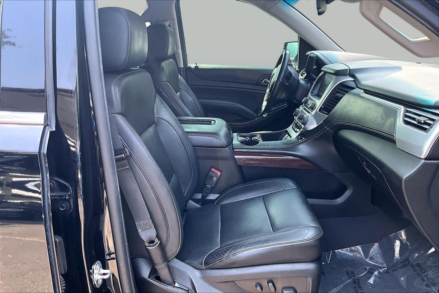 Used 2019 GMC Yukon XL SLT w/ Premium Edition RWD image 8