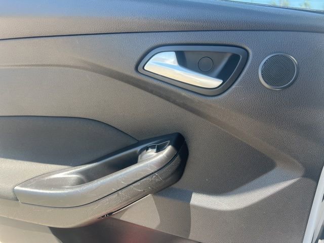 Used 2014 Ford Focus Titanium image 25