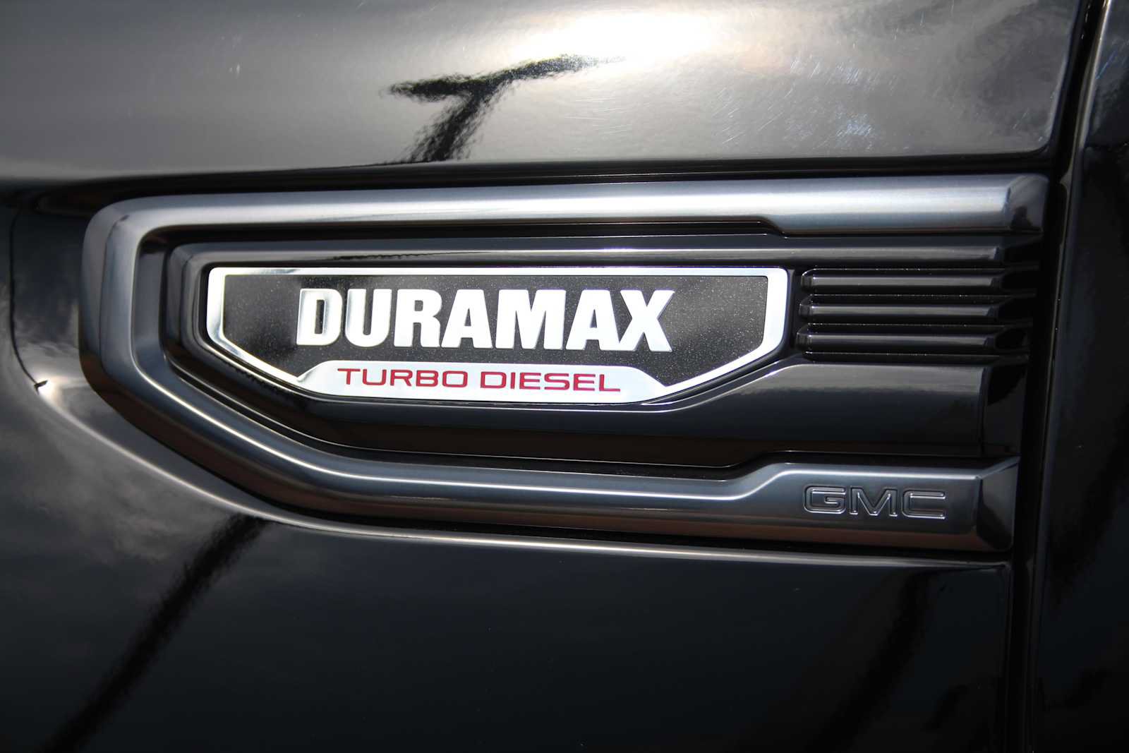Used 2024 GMC Sierra 1500 AT4 w/ AT4 Premium Package AWD/4WD image 8