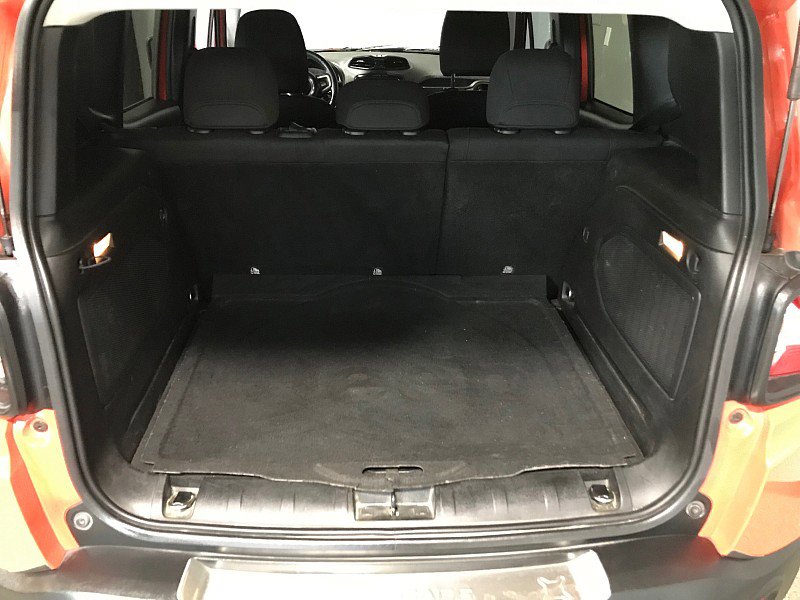 Used 2015 Jeep Renegade Latitude image 31