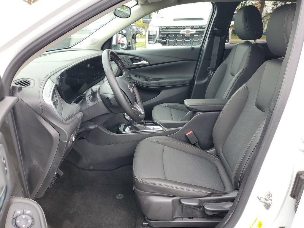 Certified 2024 Buick Encore GX Preferred FWD image 5