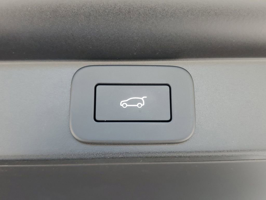 Certified 2025 Land Rover Range Rover Autobiography AWD/4WD image 34