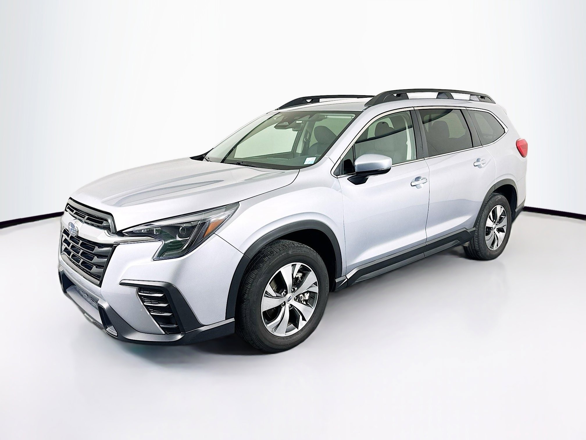 Used 2025 Subaru Ascent Premium AWD/4WD image 3
