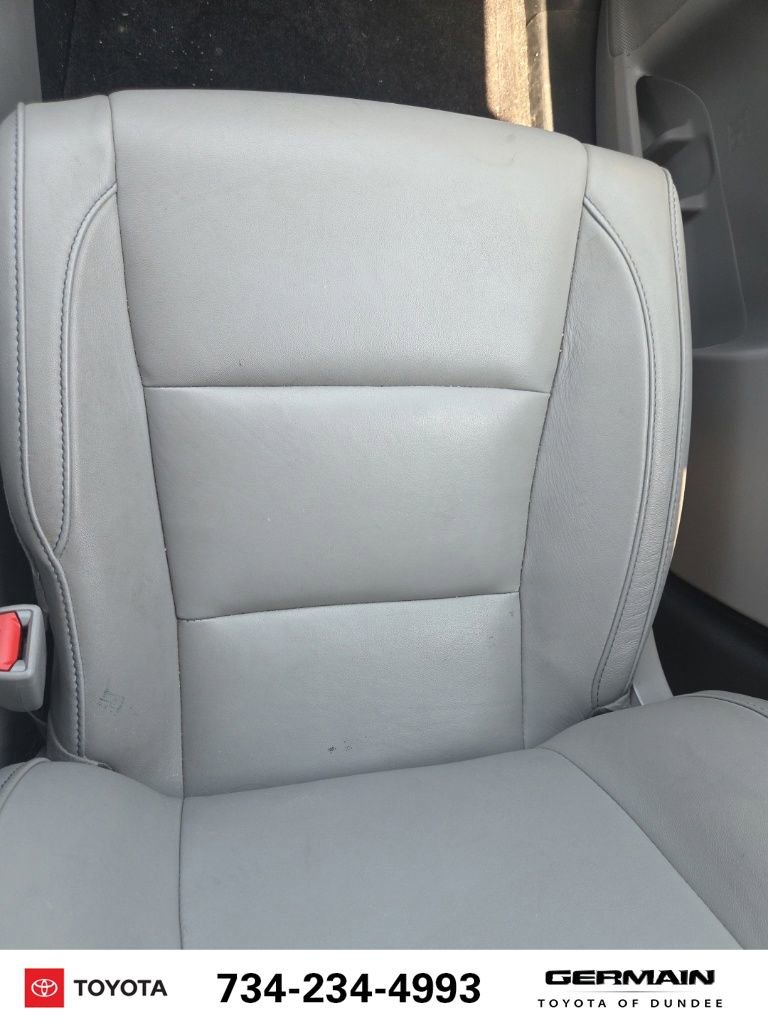 Used 2017 Toyota Highlander XLE w/ Carpet Mat Package AWD/4WD image 27