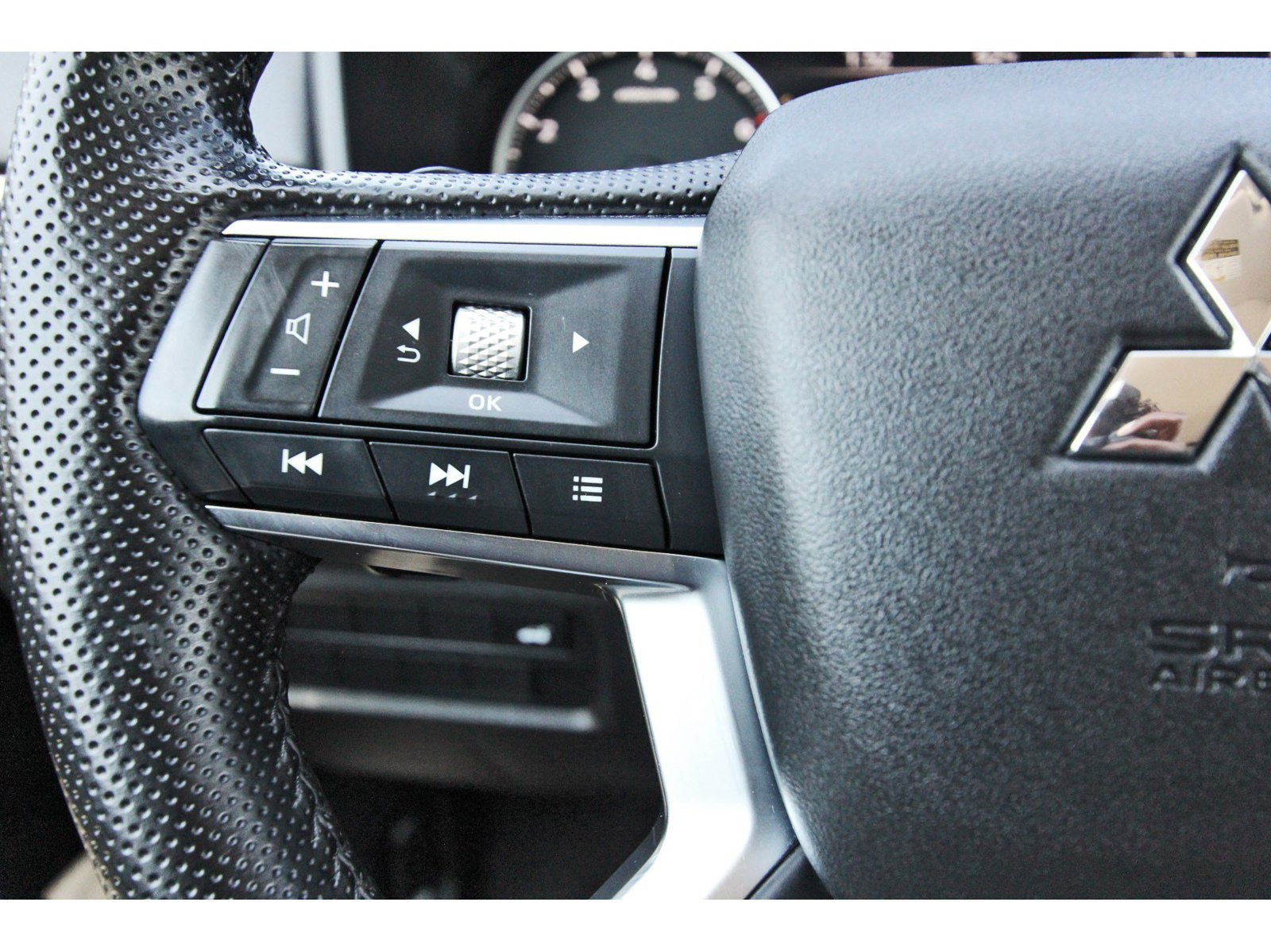 Used 2025 Mitsubishi Outlander SE FWD image 19