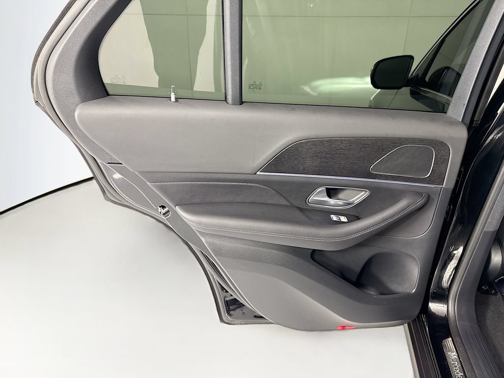 Used 2025 Mercedes-Benz GLE 350 4MATIC image 27