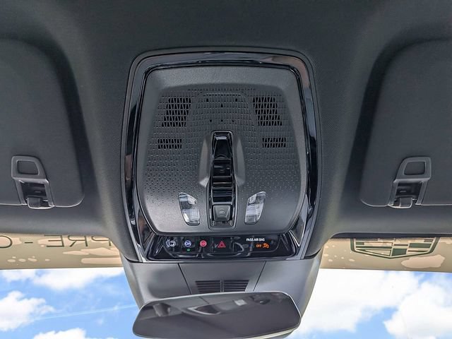 Certified 2024 Cadillac Lyriq Luxury AWD/4WD image 30
