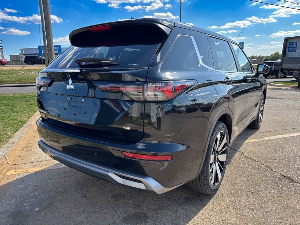 New 2026 Mitsubishi Outlander SE AWD/4WD image 4