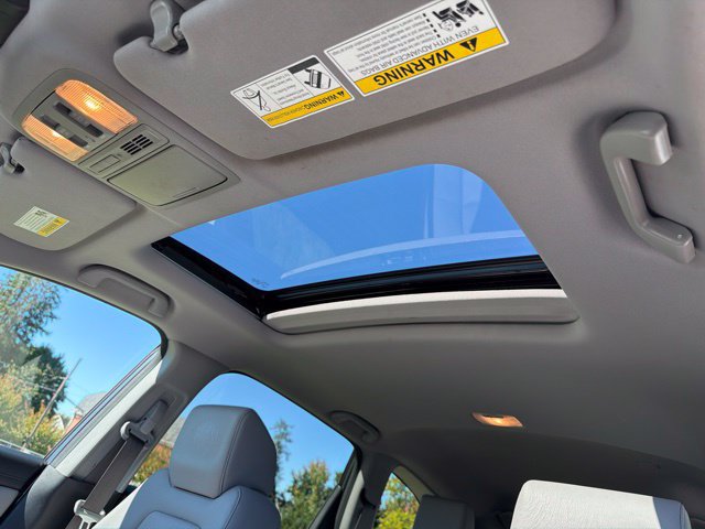 Used 2018 Honda CR-V Touring image 14