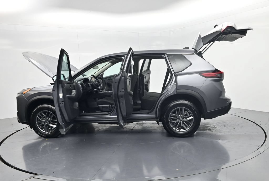 Used 2024 Nissan Rogue S FWD image 66