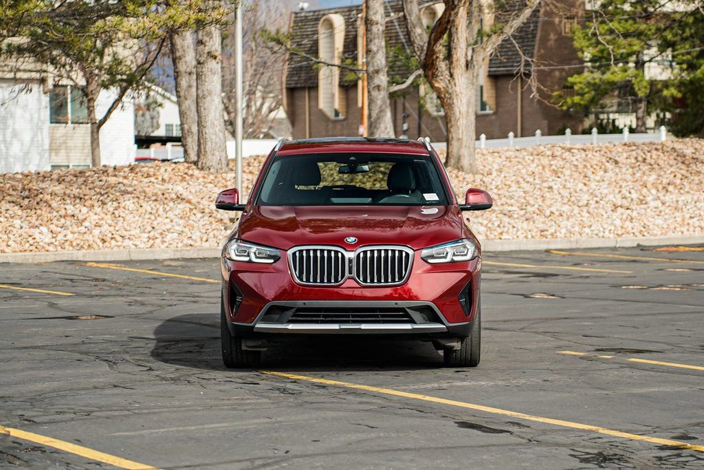 Used 2023 BMW X3 xDrive30i w/ Premium Package image 2