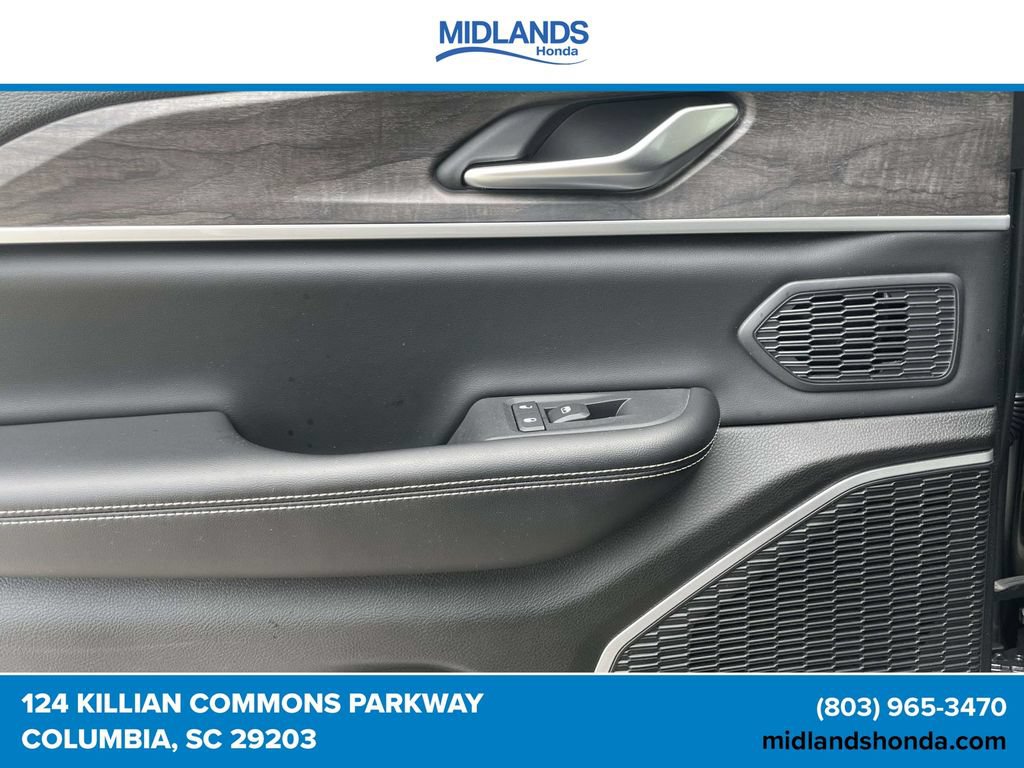 Used 2023 Jeep Grand Cherokee 4WD 4xe image 13