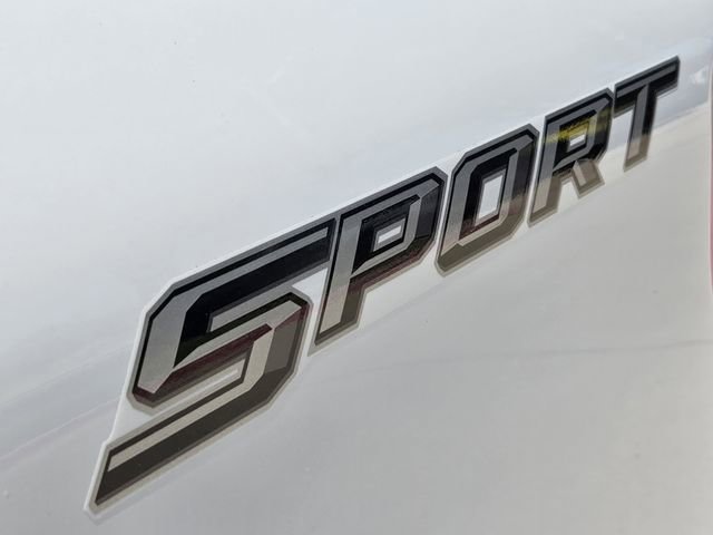 Used 2022 Ford F150 XLT w/ Equipment Group 302A High image 11