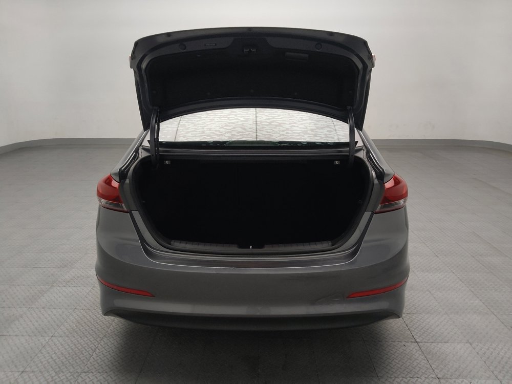 Used 2018 Hyundai Elantra SEL FWD image 29