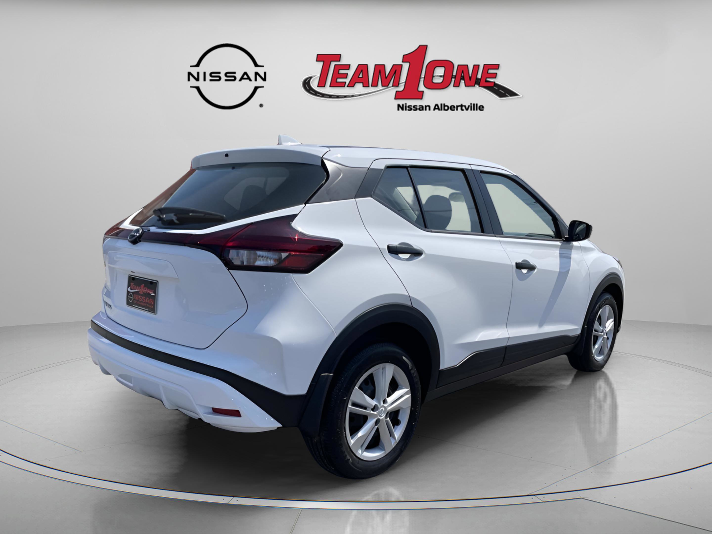 New 2025 Nissan Kicks Play S image 6