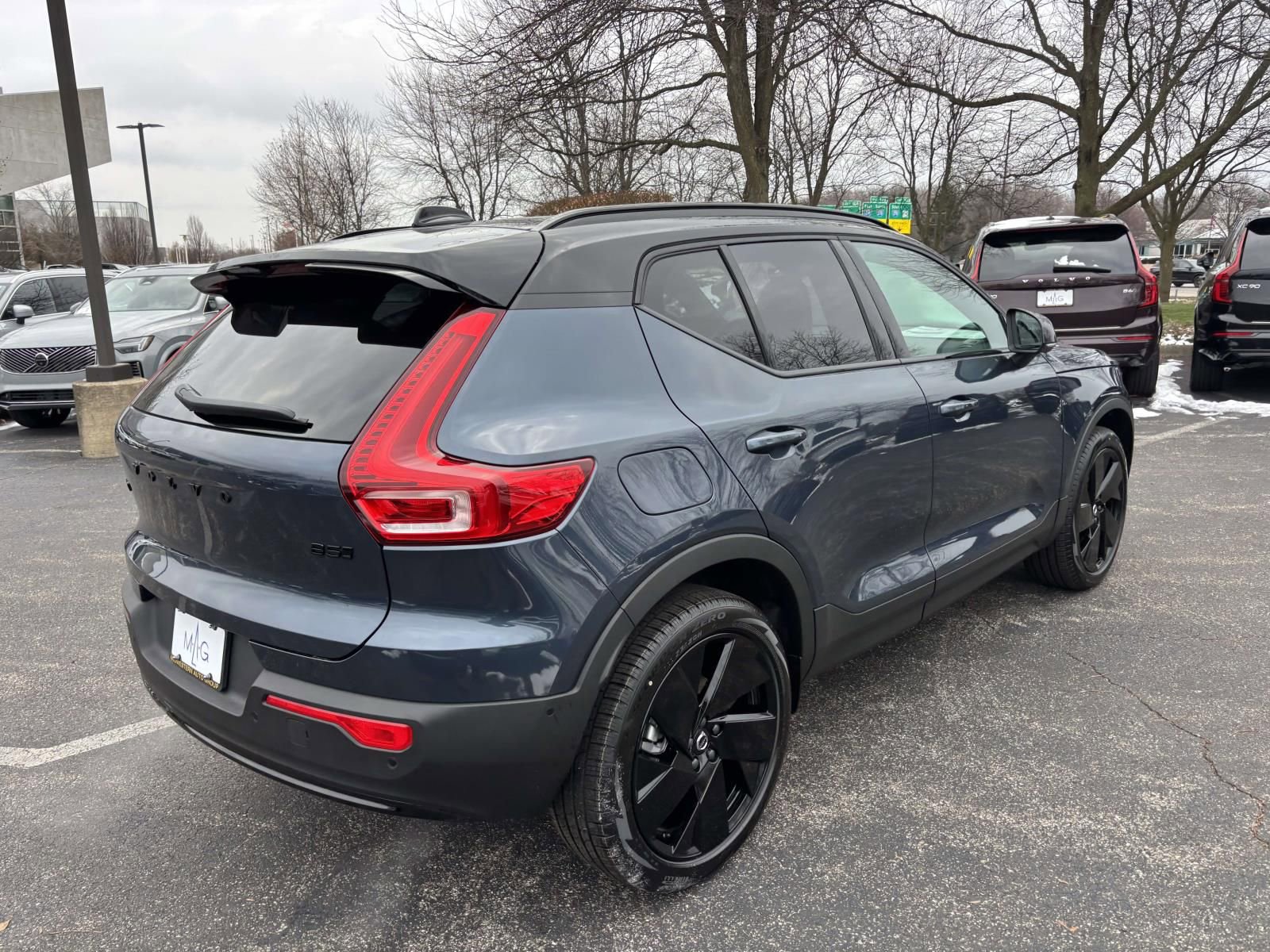 New 2026 Volvo XC40 B5 Ultra w/ Protection Package Premier image 7