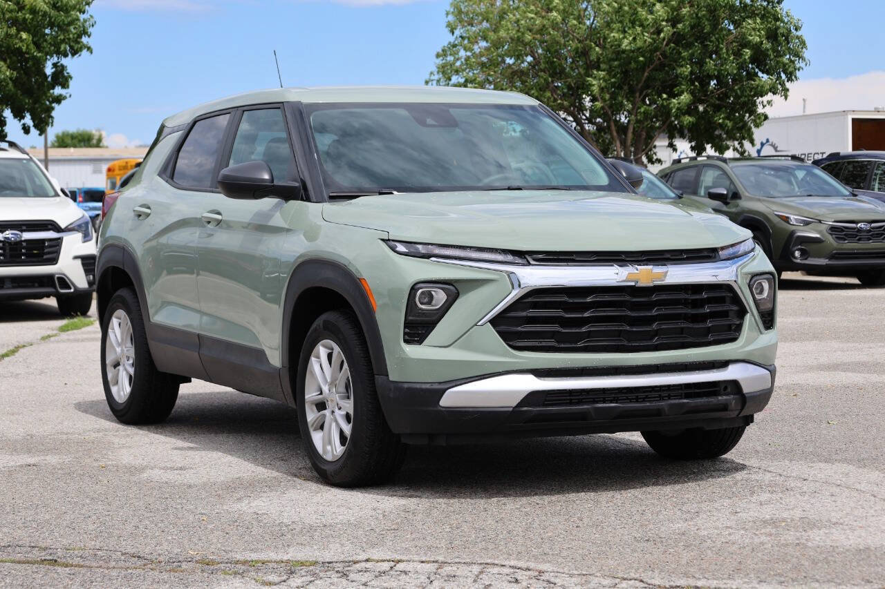 Used 2026 Chevrolet TrailBlazer LS w/ LS Convenience Package AWD/4WD image 4