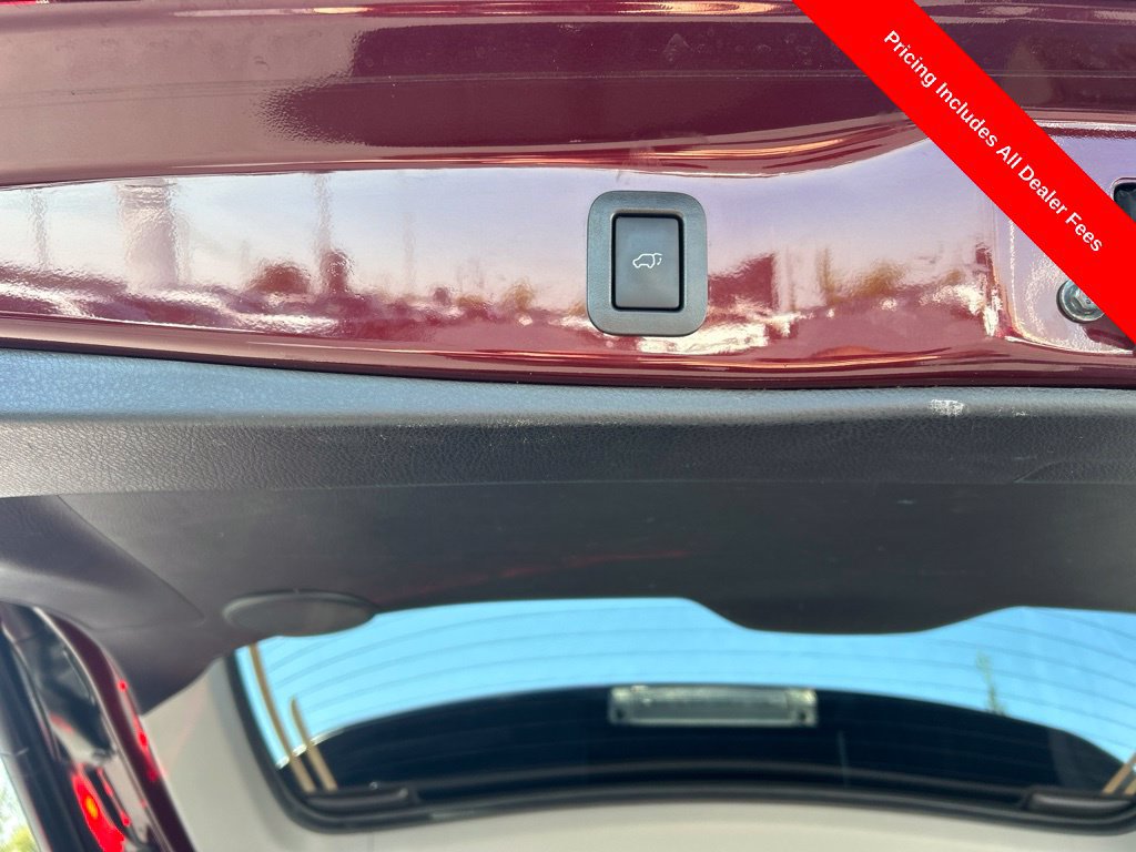 Used 2019 Toyota Highlander Limited FWD image 18