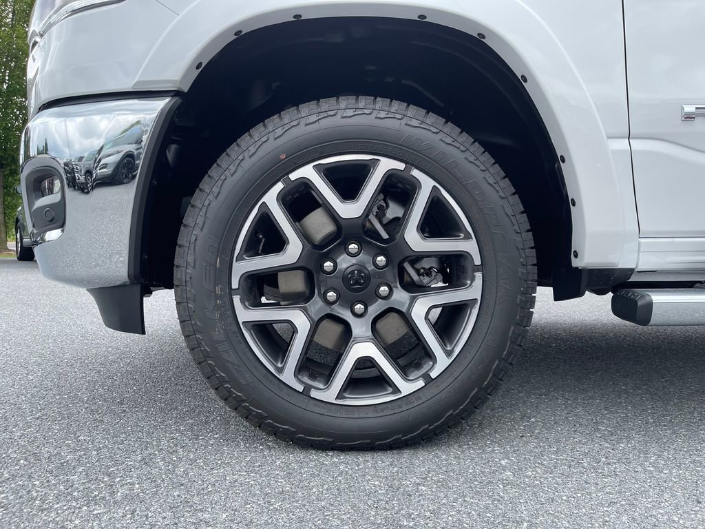 New 2025 RAM 1500 Laramie w/ Off Road Group image 14