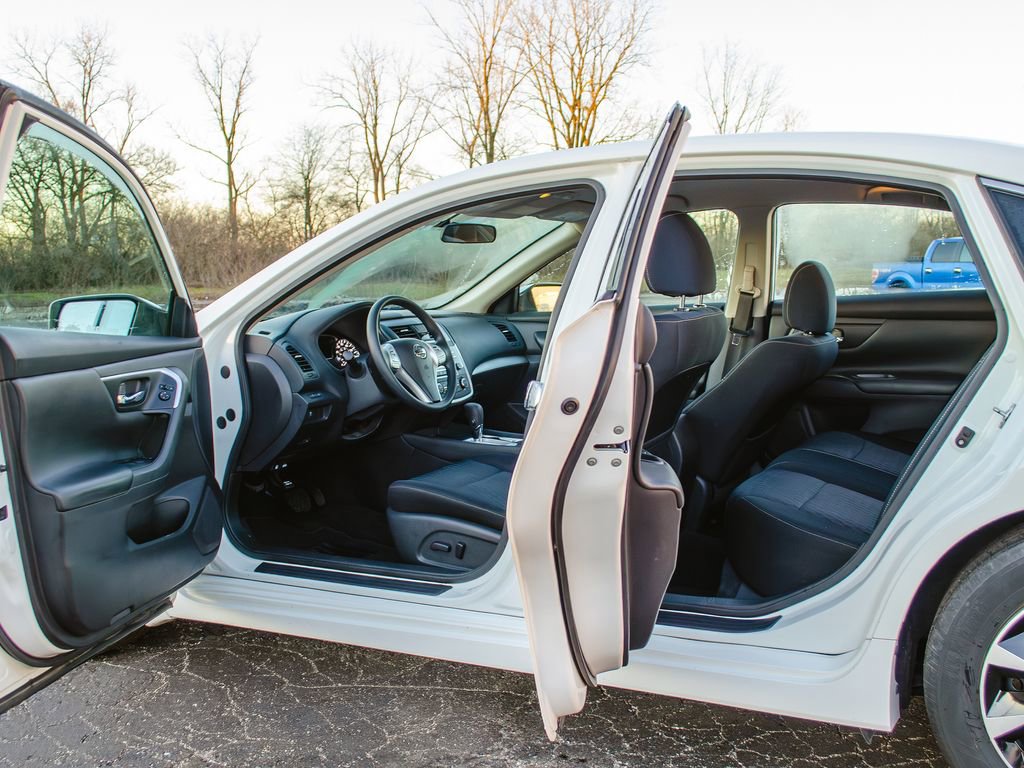 Used 2017 Nissan Altima 2.5 S w/ Power Driver Seat Package image 8