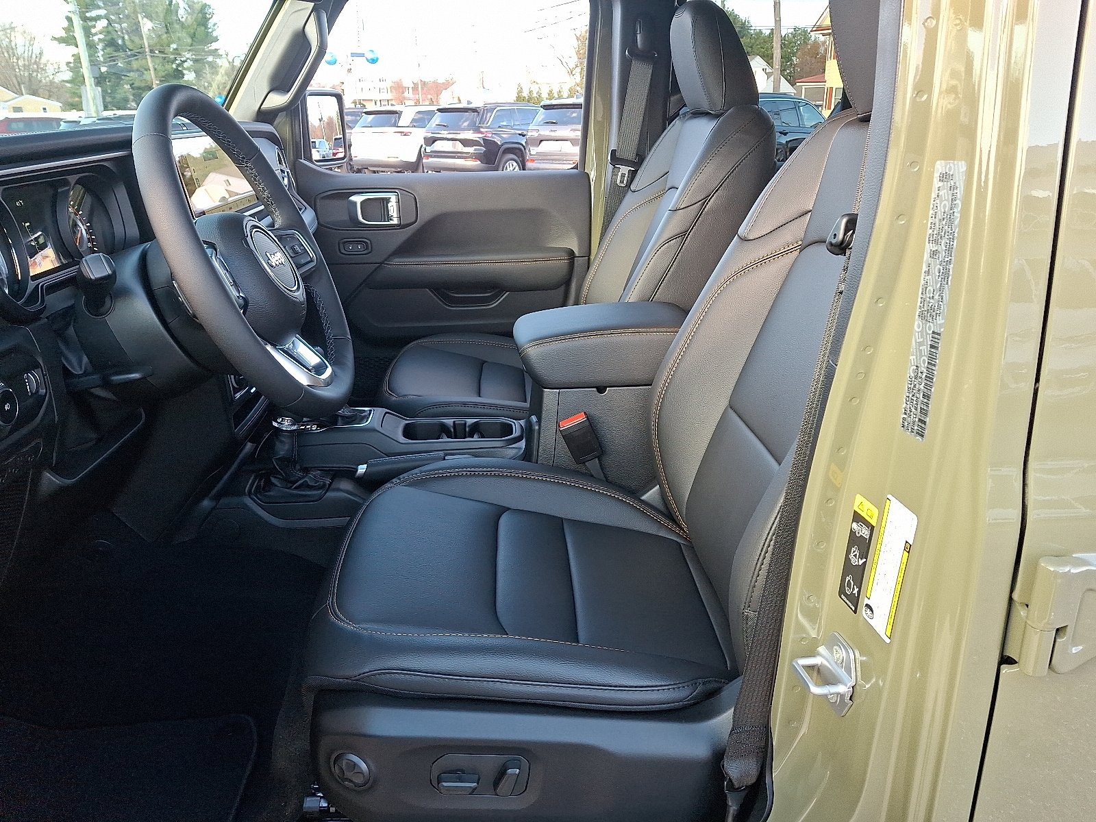 New 2026 Jeep Wrangler Unlimited Sahara AWD/4WD image 13