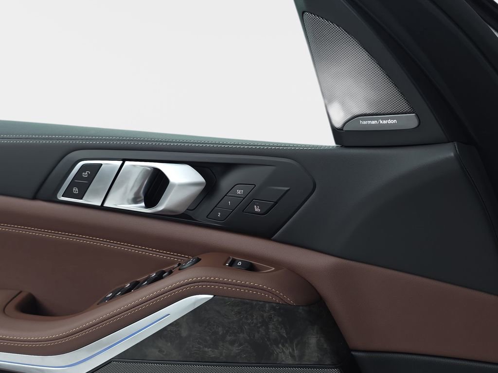 New 2026 BMW X5 xDrive50e w/ M Sport Package image 27