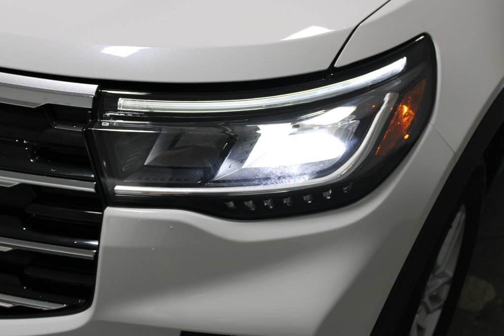 New 2026 Ford Explorer Active RWD image 53