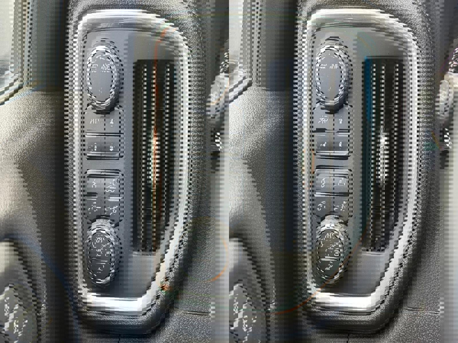 Certified 2022 Chevrolet Silverado 1500 LTZ w/ LTZ Premium Package image 14