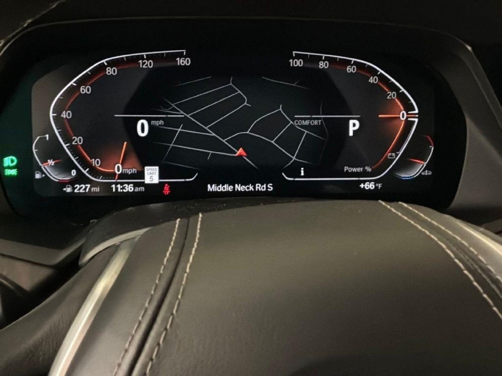Used 2023 BMW X5 xDrive40i w/ Premium Package AWD/4WD image 14