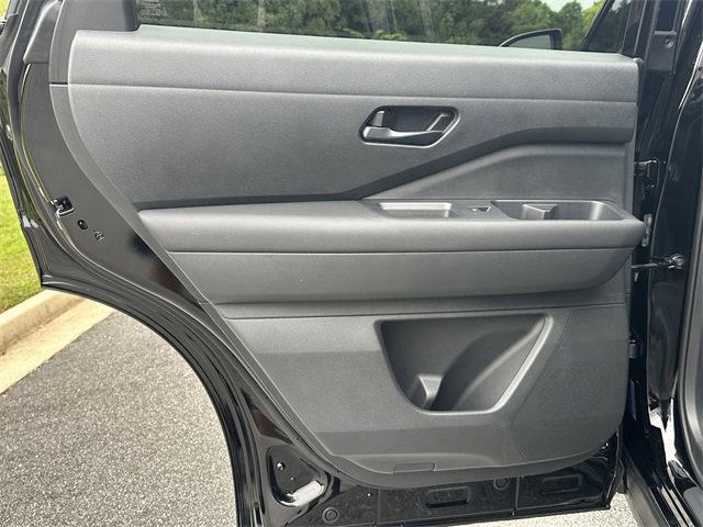 Certified 2025 Nissan Pathfinder SV w/ SV Premium Package image 23