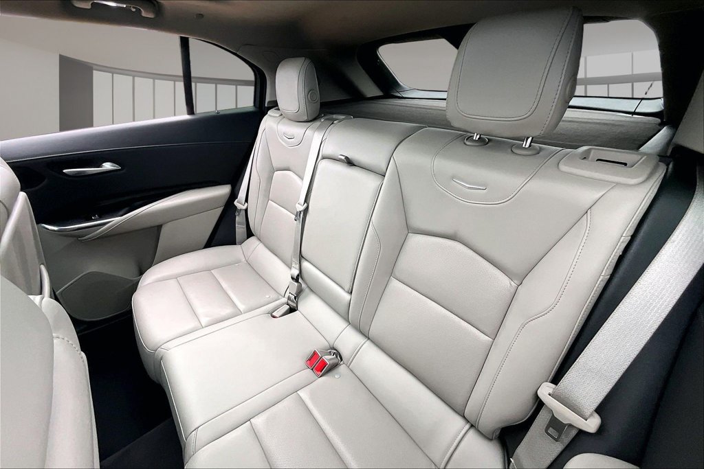 Used 2023 Cadillac XT4 Premium Luxury w/ Enhanced Visibility Package FWD image 28