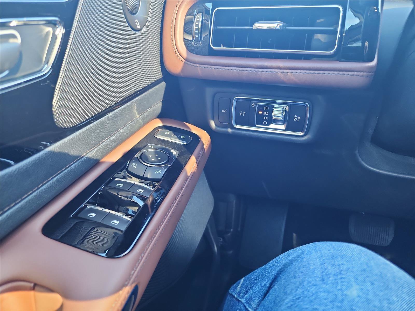 New 2026 Lincoln Aviator Reserve RWD image 34