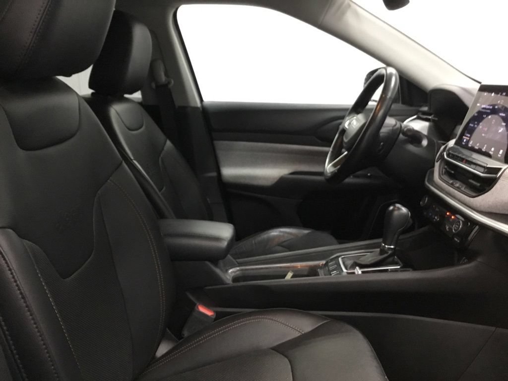 Used 2022 Jeep Compass Latitude AWD/4WD image 23