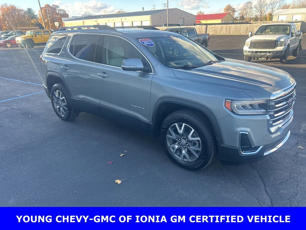 Certified 2023 GMC Acadia SLE w/ Driver Convenience Package image 7