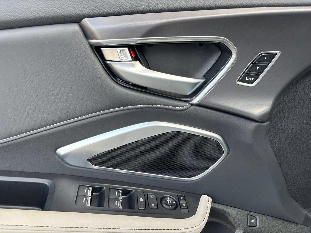 New 2026 Acura RDX SH-AWD image 17