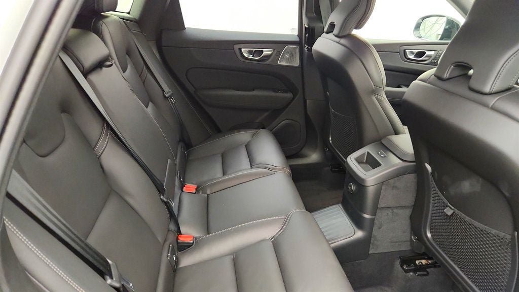 Used 2026 Volvo XC60 T8 Ultra w/ Climate Package AWD/4WD image 21
