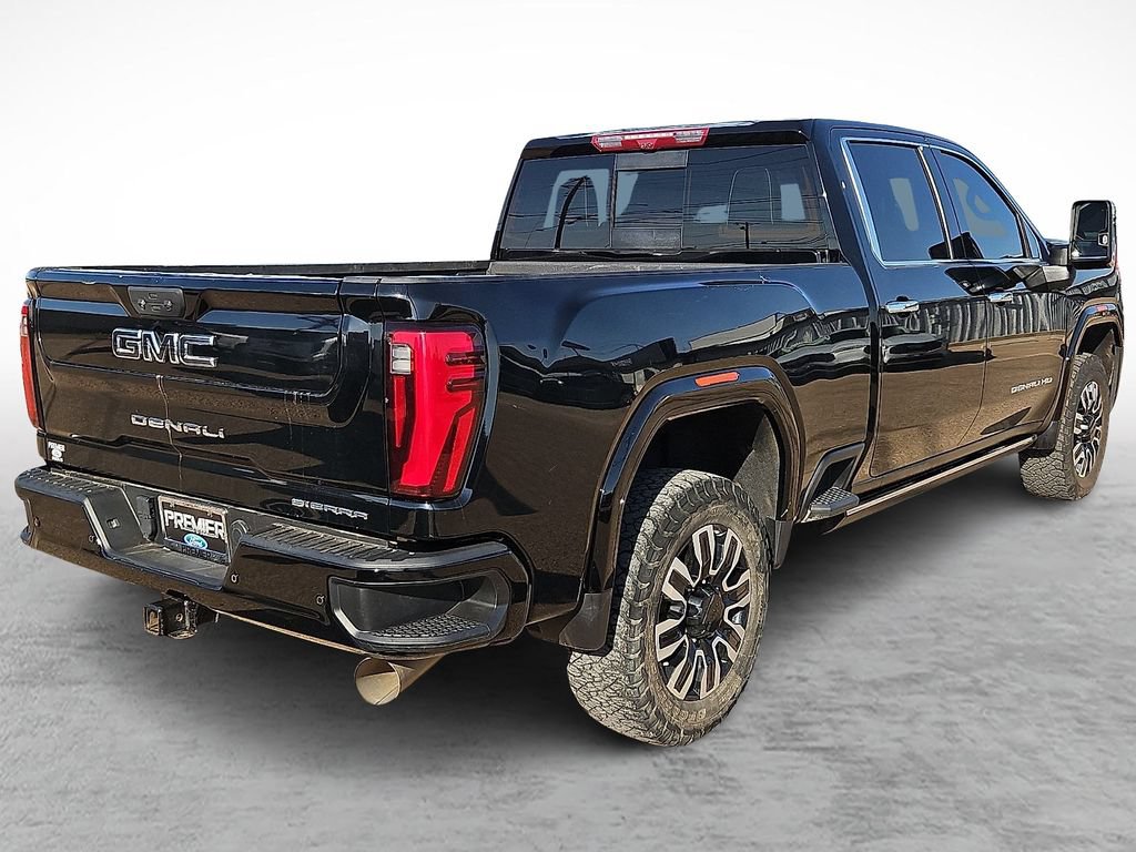 Used 2024 GMC Sierra 2500 Denali Ultimate AWD/4WD image 11