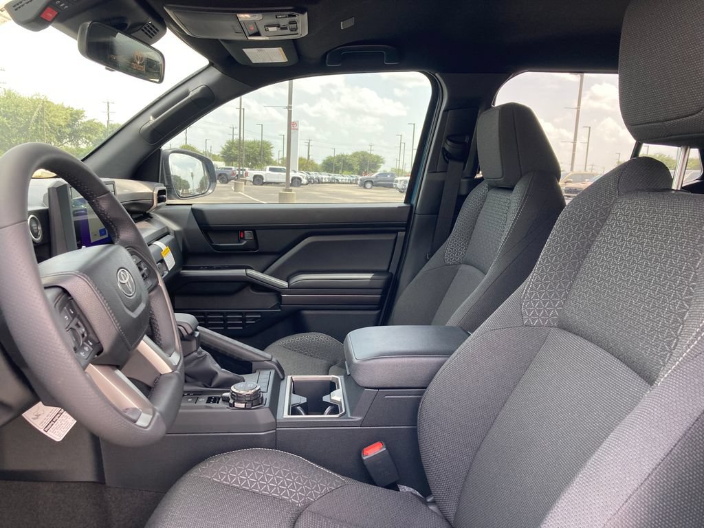 New 2026 Toyota 4Runner SR5 AWD/4WD image 9