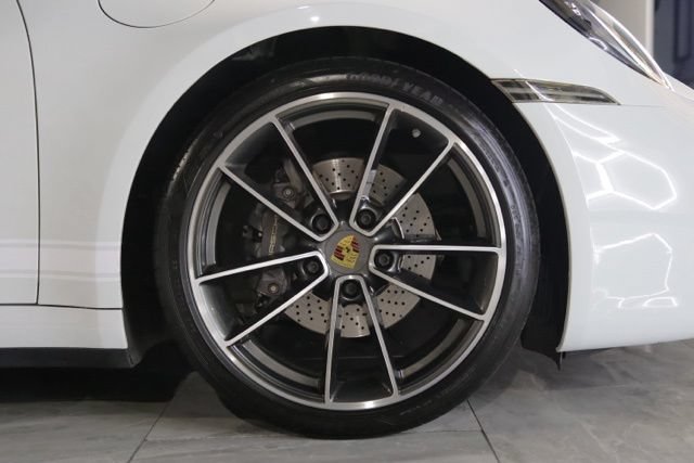 Used 2020 Porsche 911 Carrera RWD image 34