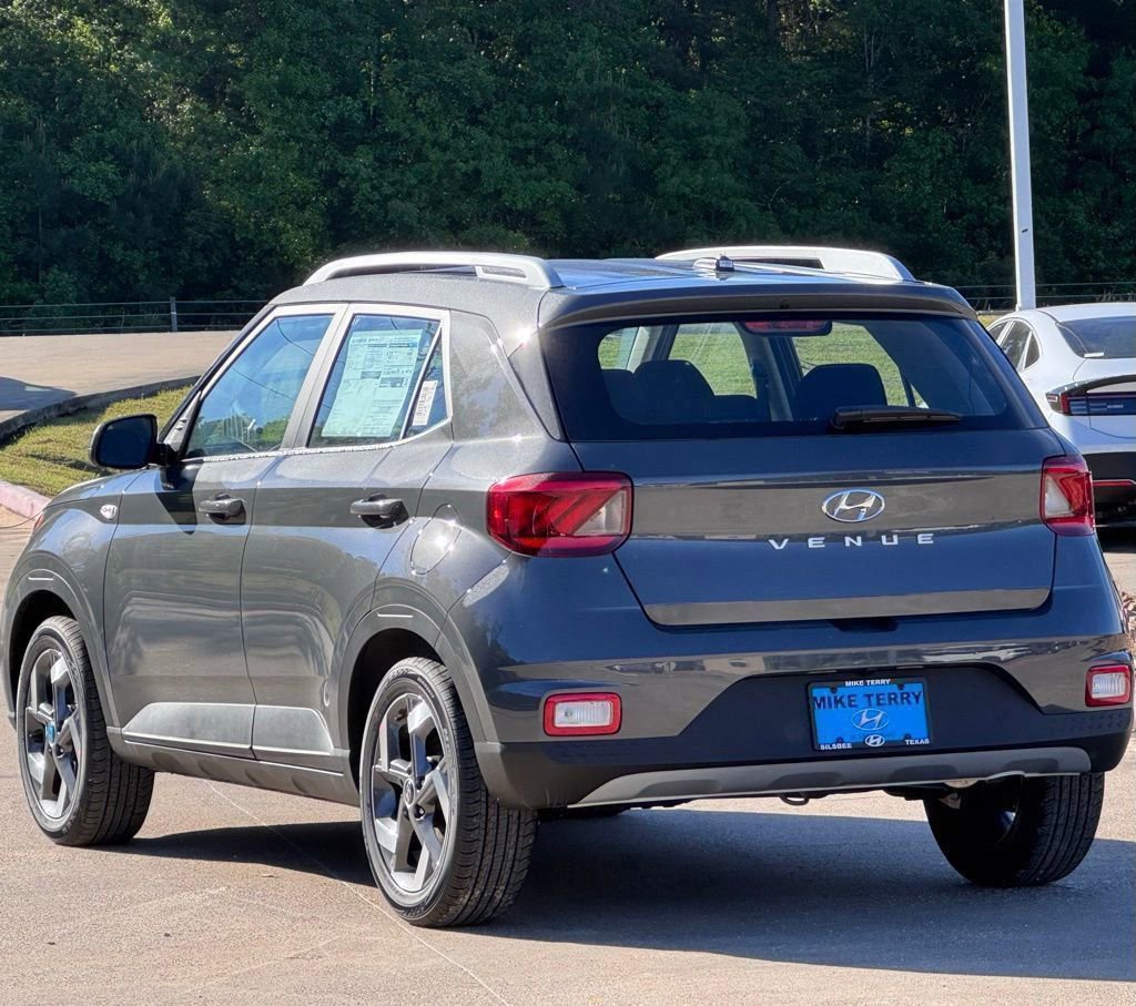 New 2026 Hyundai Venue SEL image 11