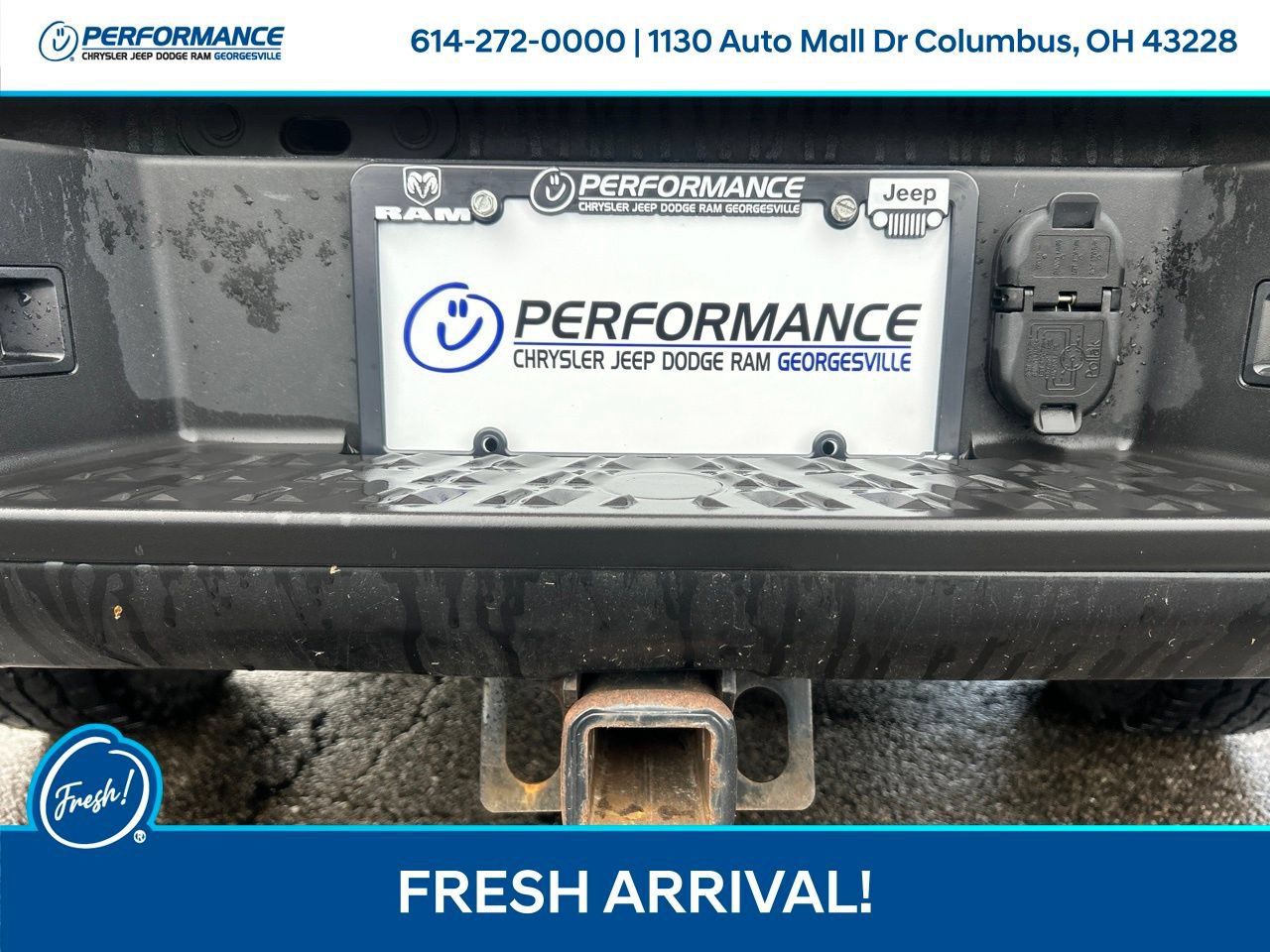 Used 2020 Nissan Titan PRO-4X w/ Pro-4x Utility Package AWD/4WD image 14
