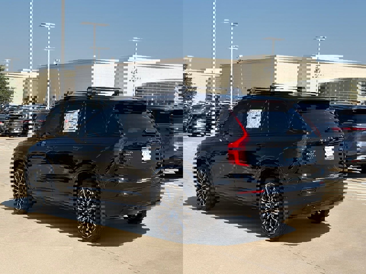 New 2026 Volvo XC90 B6 Ultra w/ Lounge Package image 5