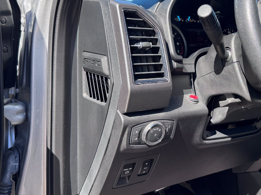 Used 2020 Ford F150 XLT w/ Equipment Group 302A Luxury AWD/4WD image 16