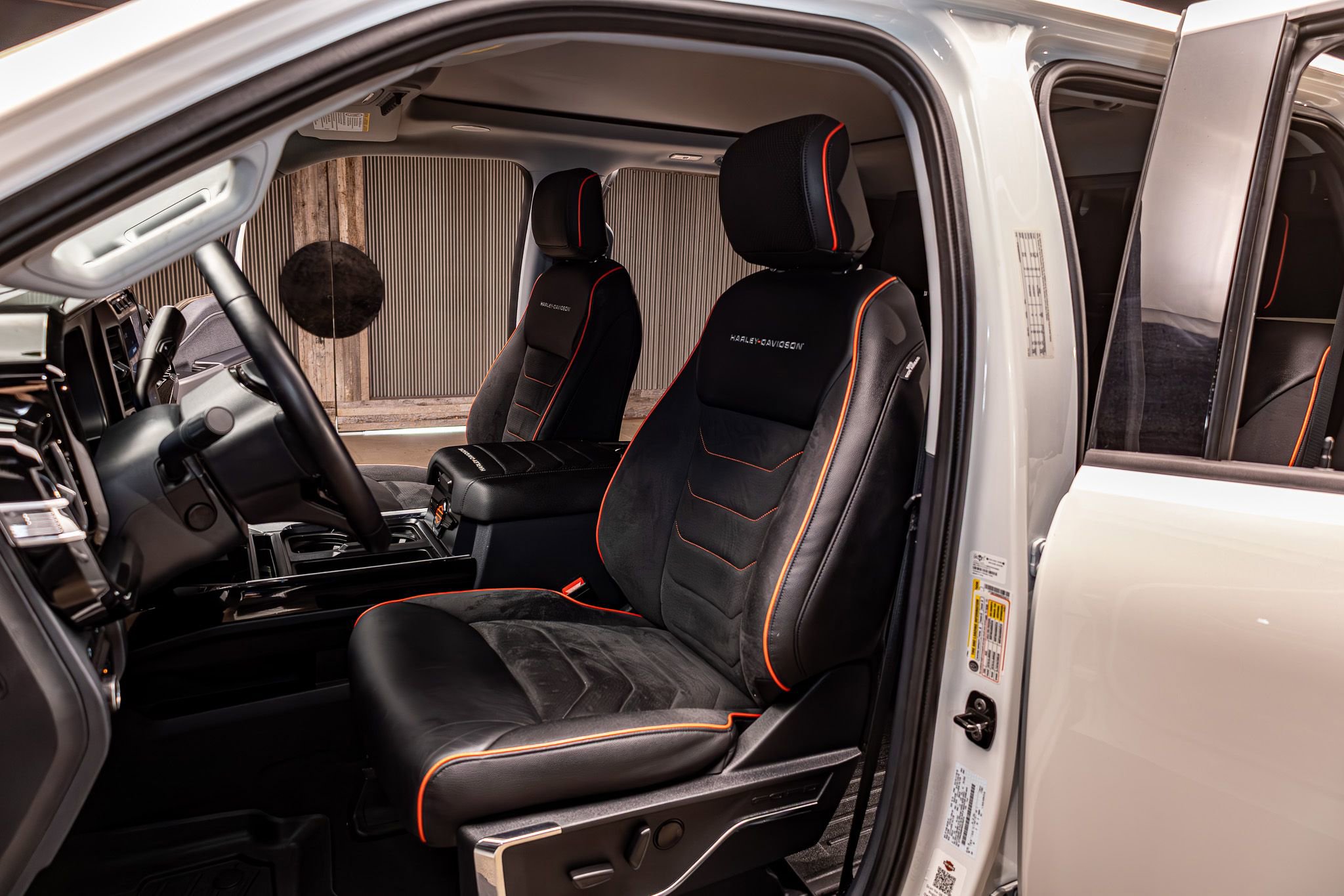 Used 2024 Ford F250 Lariat w/ Lariat Ultimate Package image 18