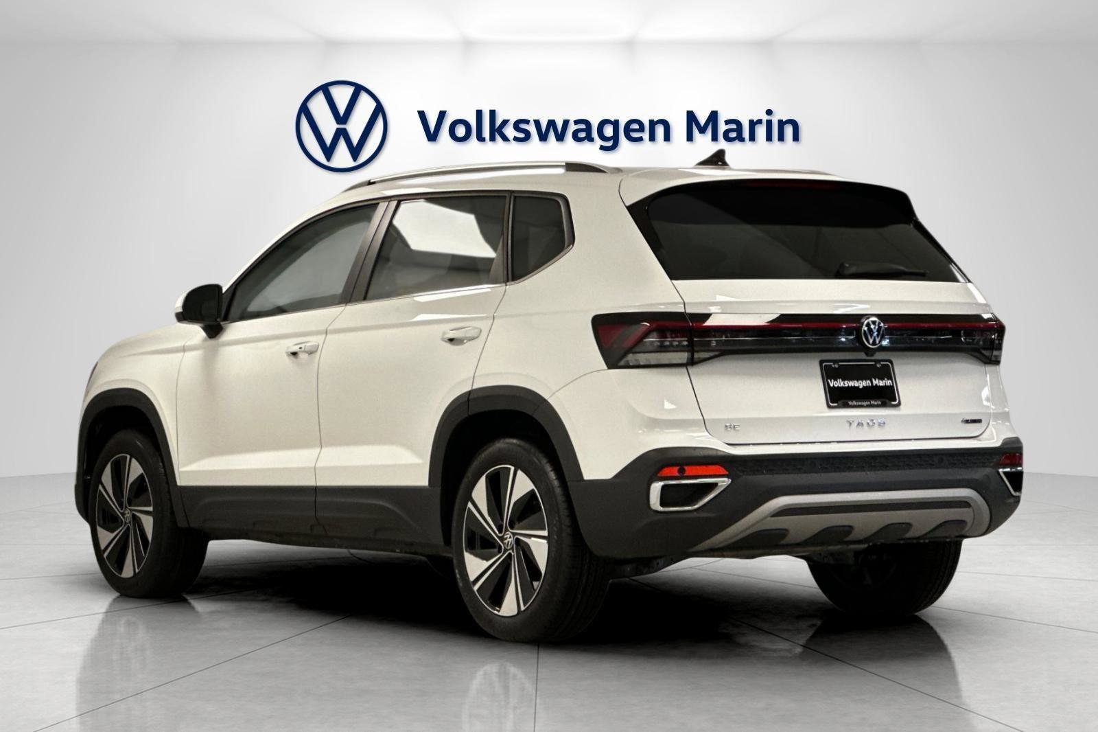New 2026 Volkswagen Taos SE image 3